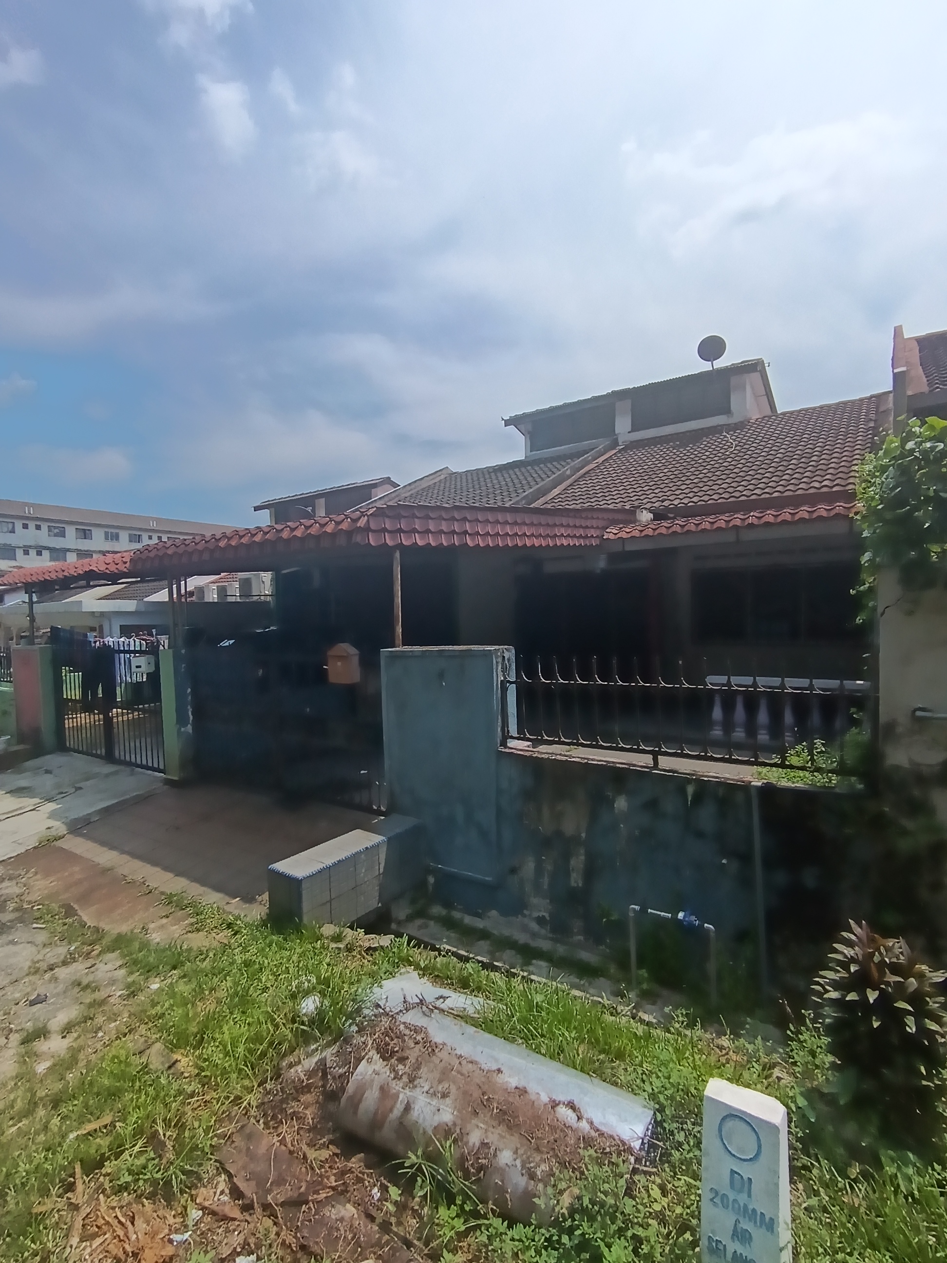 Single storey Taman Kajang Jaya Fully Extended