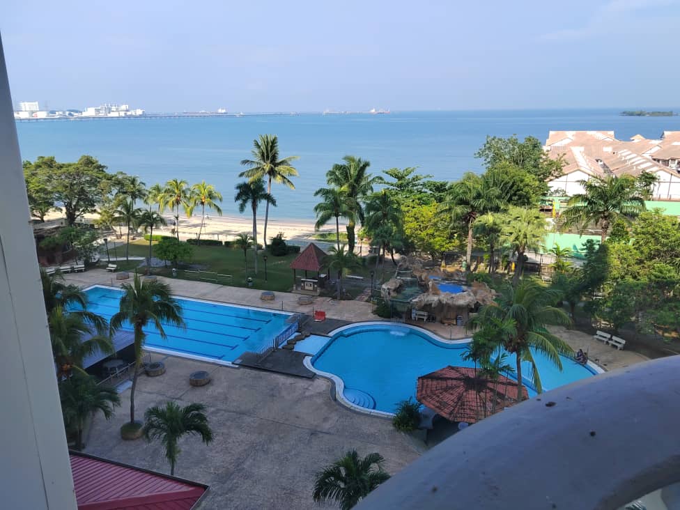 Facing Sea Glory Beach Resort Apartment